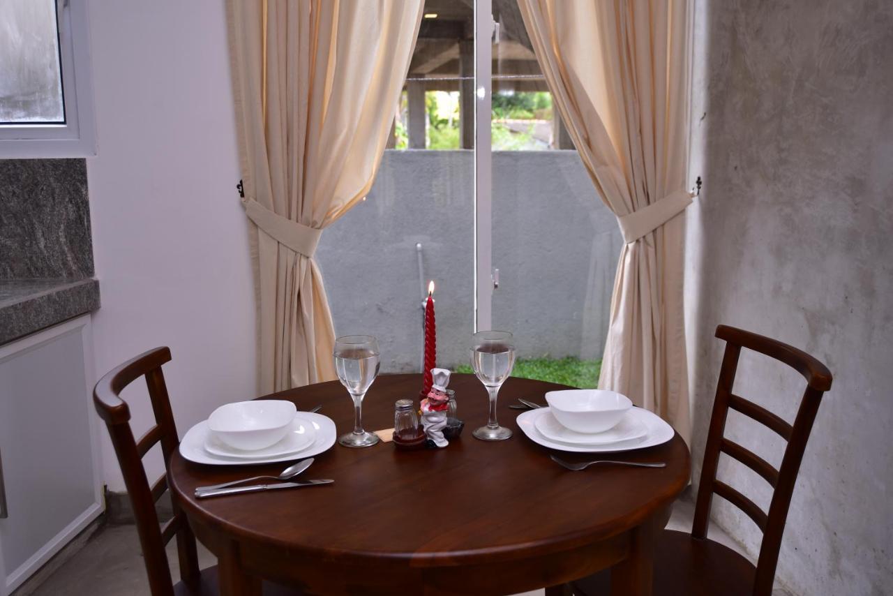 Lily Holiday Apartments Hikkaduwa Dış mekan fotoğraf