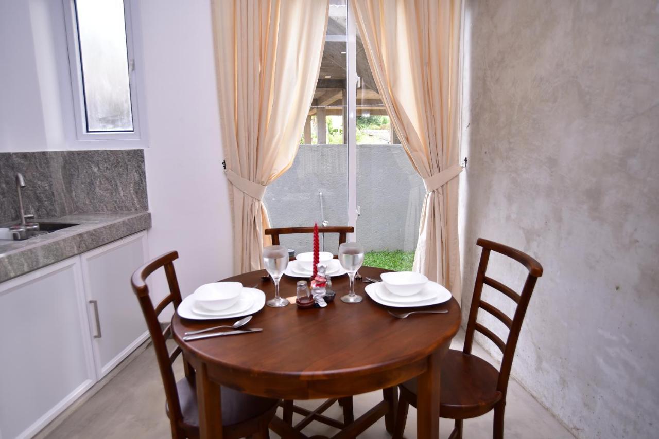 Lily Holiday Apartments Hikkaduwa Dış mekan fotoğraf