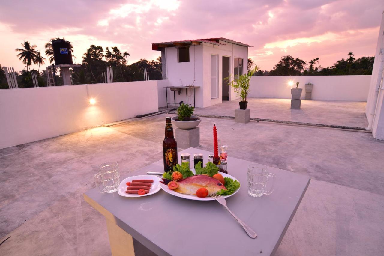 Lily Holiday Apartments Hikkaduwa Dış mekan fotoğraf