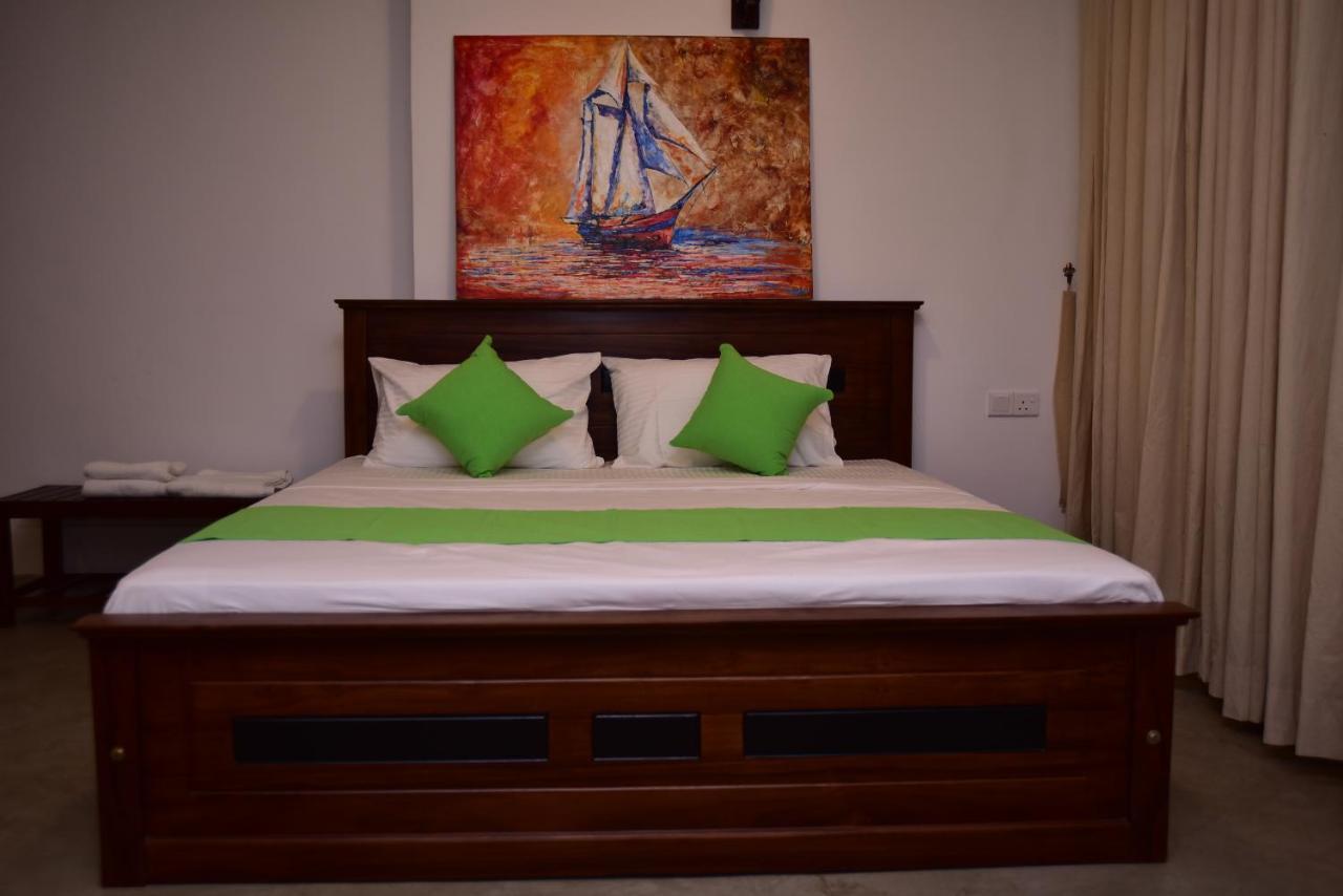 Lily Holiday Apartments Hikkaduwa Dış mekan fotoğraf