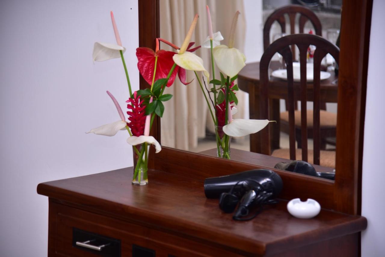 Lily Holiday Apartments Hikkaduwa Dış mekan fotoğraf